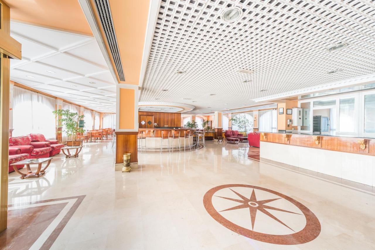 Hospedium Hotel Blu Sondika מראה חיצוני תמונה